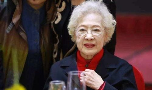 中國明星晚年經歷,中國明星晚年生活掠影