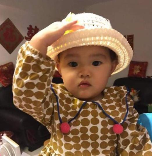 18歲網紅拿鋼管跳舞,18歲網紅點燃網絡舞蹈熱潮