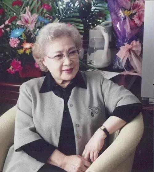 最長壽的喪夫明星,最長壽喪夫明星的悲歡人生