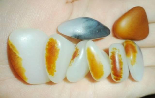 籽料皮色加強(qiáng)怎么看,籽料皮色強(qiáng)化下的藝術(shù)魅力與鑒賞指南