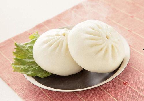 小姐姐吃網(wǎng)紅奶包子圖片,小姐姐的美食新寵，一口咬下幸福感爆棚